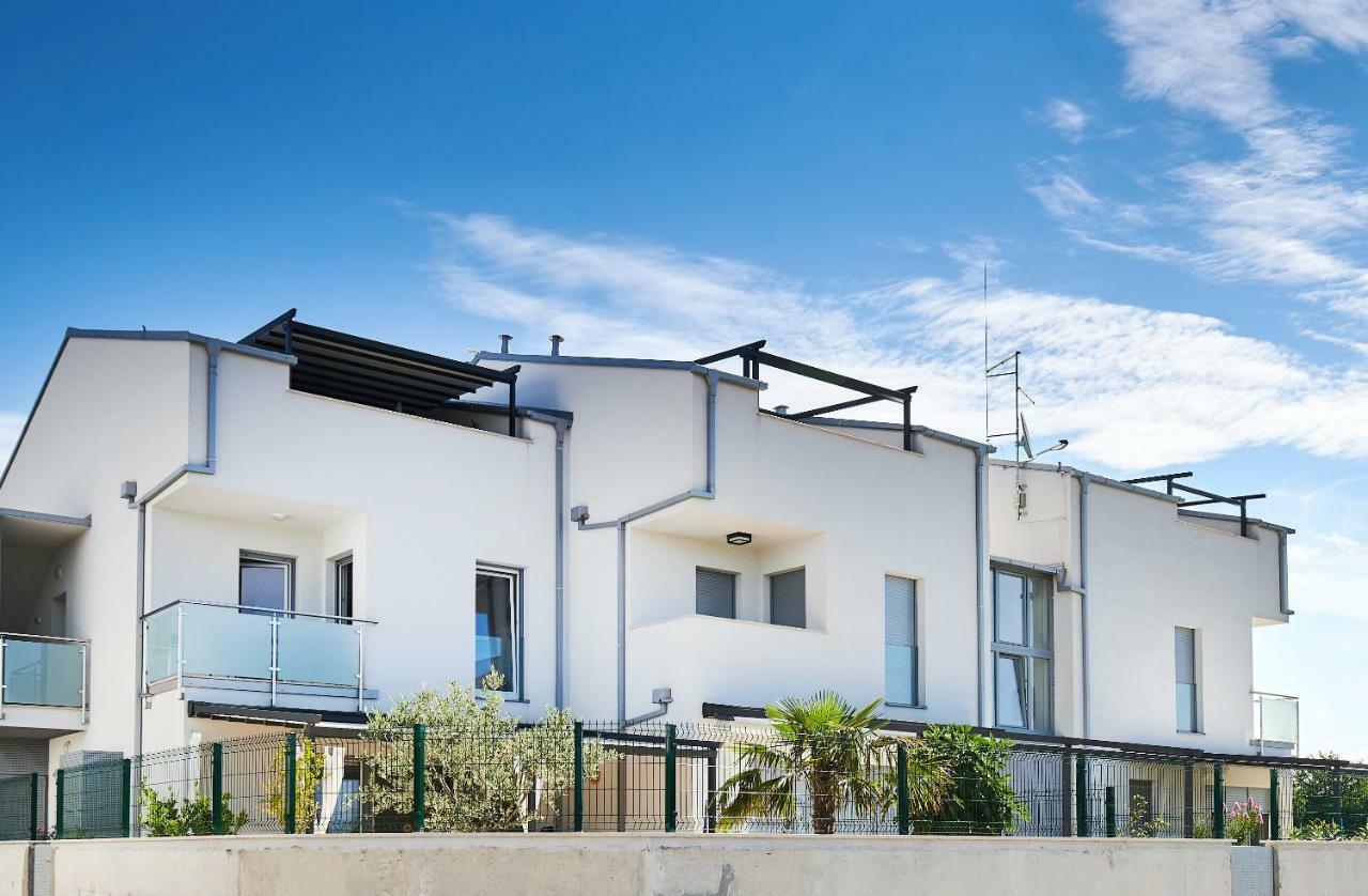 Ferienwohnung Sommer Novigrad  Exterior photo